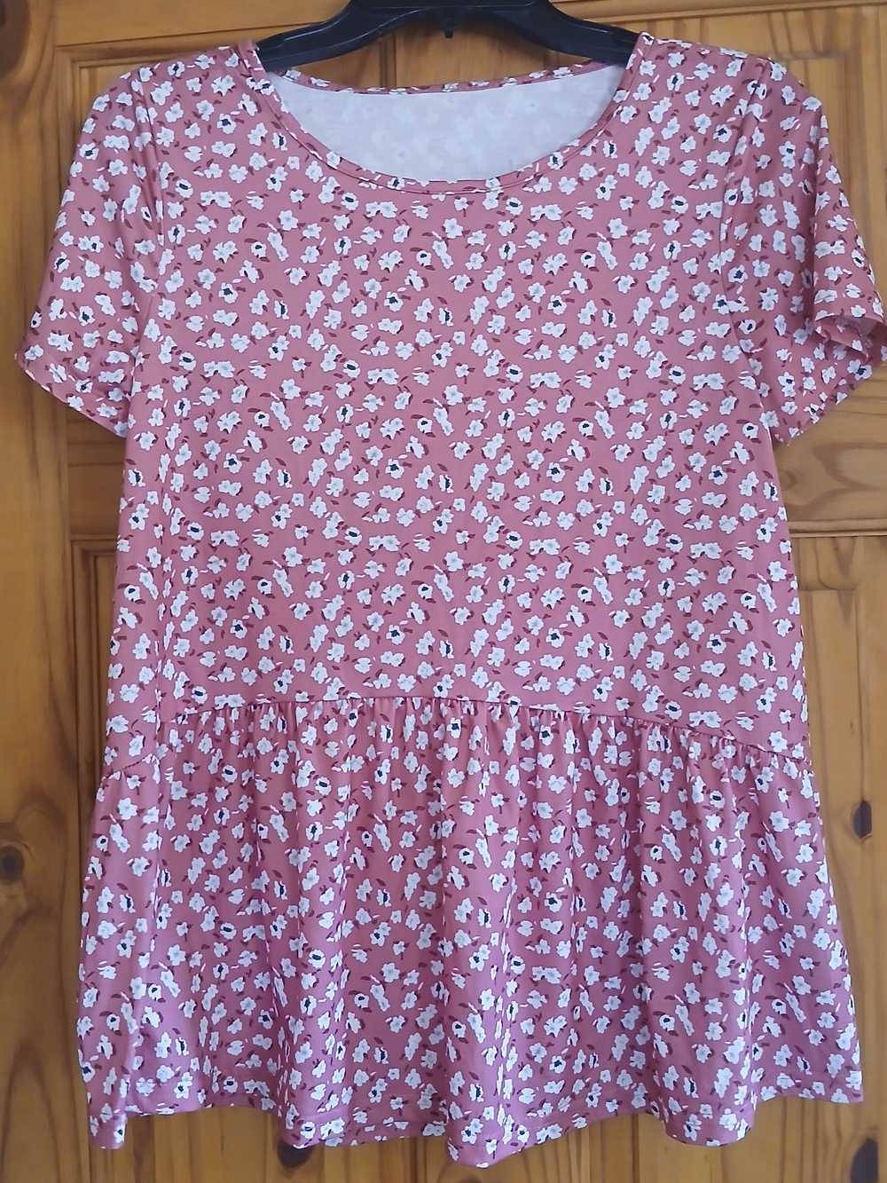 Women’s Pink Floral Short-Sleeve Peplum Top